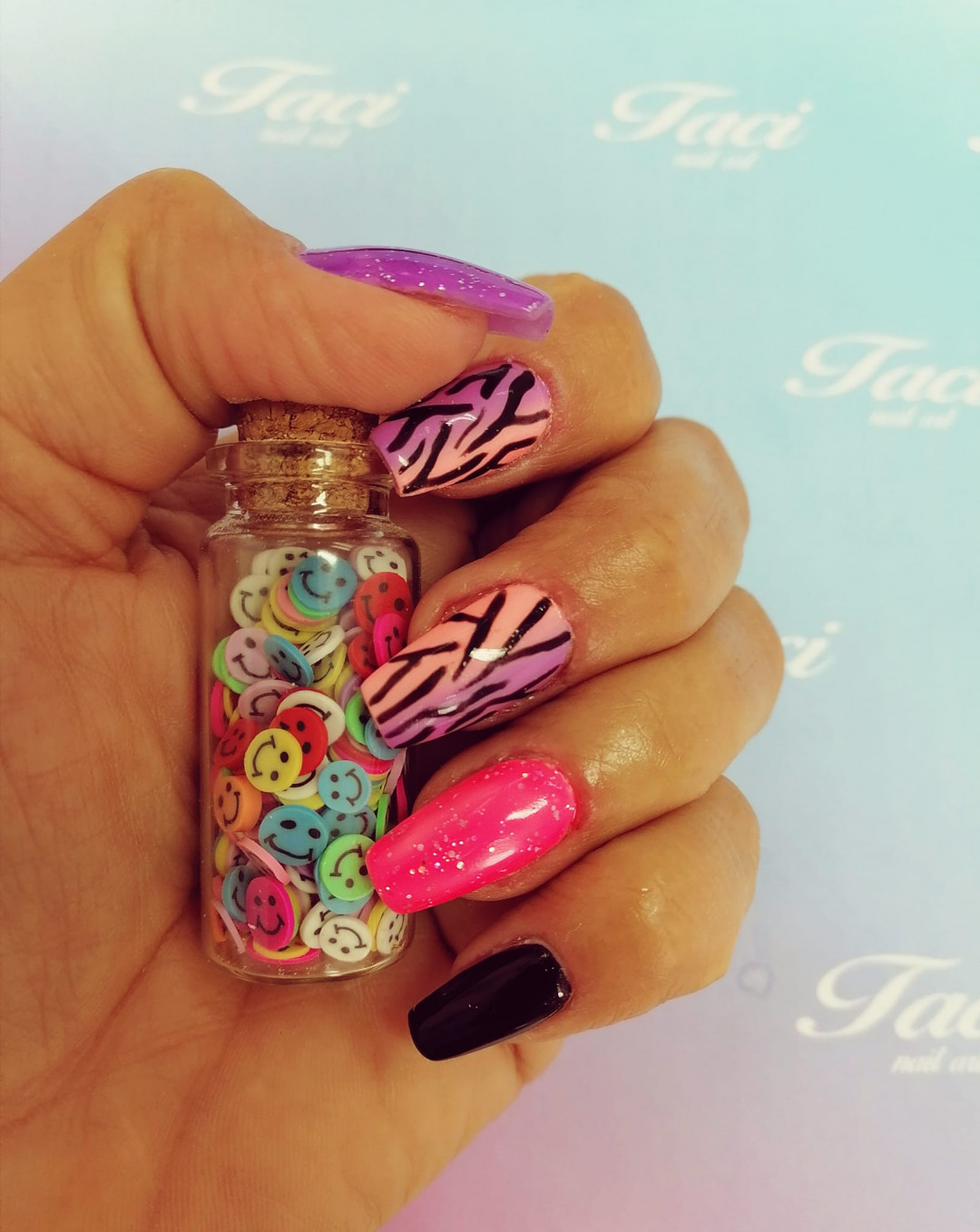 Taci nail art #beograd Manikir Aparatni manikir + gel lak