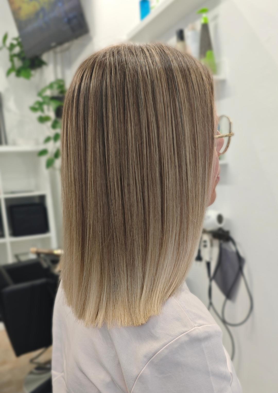 Blond tehnike cele dužine - kosa srednje dužine - Kotenkova Studio & Education, Beograd Pramenovi Frizerski saloni Pramenovi, Beograd, Vukov spomenik, Đeram