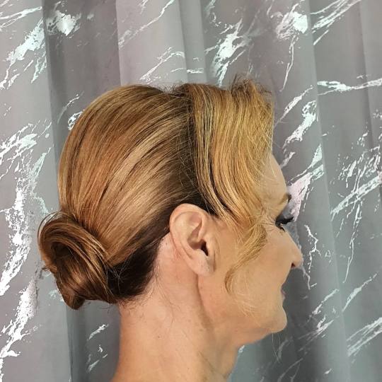 Fancy L.V. #beograd Svečane i frizure za svadbu Svečana frizura - složena