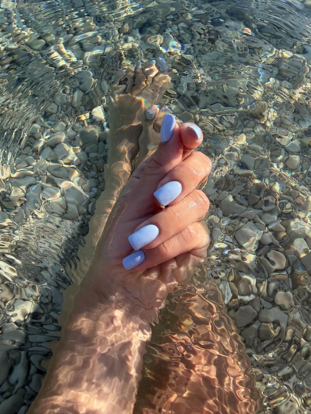 Ojačavanje noktiju gelom + rubber baza noge - La Hermosa Beauty Studio, Beograd Ojačavanje noktiju Nokti Ojačavanje noktiju, Beograd, Novi Beograd Ušće, Sava Centar