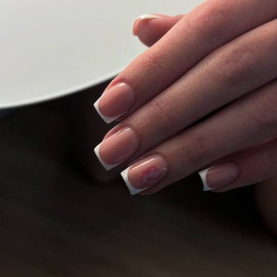 Beauty Corner TP #beograd Izlivanje noktiju Izlivanje noktiju gelom - S dužina