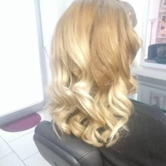 Studio Slavica - Cale #krusevac Uvijanje, lokne i talasi Glamur lokne - kosa srednje dužine / duga 