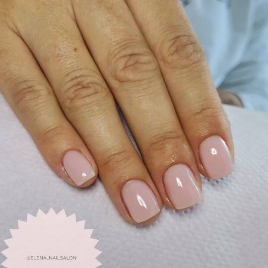 Elena Nails #beograd Ojačavanje noktiju Mnogi klijenti traže nokte koji će proći sanitarni pregl
