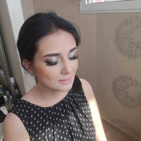 Bibi beauty centar #beograd Make-up / šminkanje Profesionalno šminkanje + veštačke trepavice smi