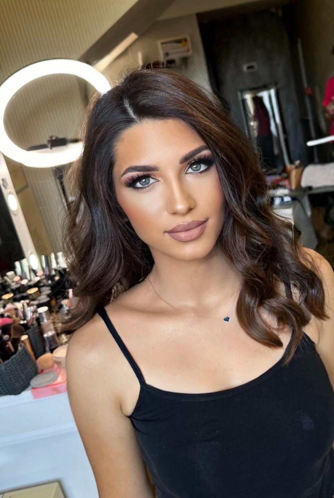 Profesionalno šminkanje + veštačke trepavice + svečana frizura - Bibi beauty centar, Beograd Make-up / šminkanje Lice Make-up / šminkanje, Beograd, Banovo brdo