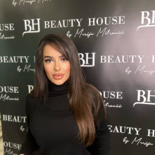Beauty House by Marija Mitrović #nis Make-up / šminkanje Profesionalno šminkanje + veštačke tre