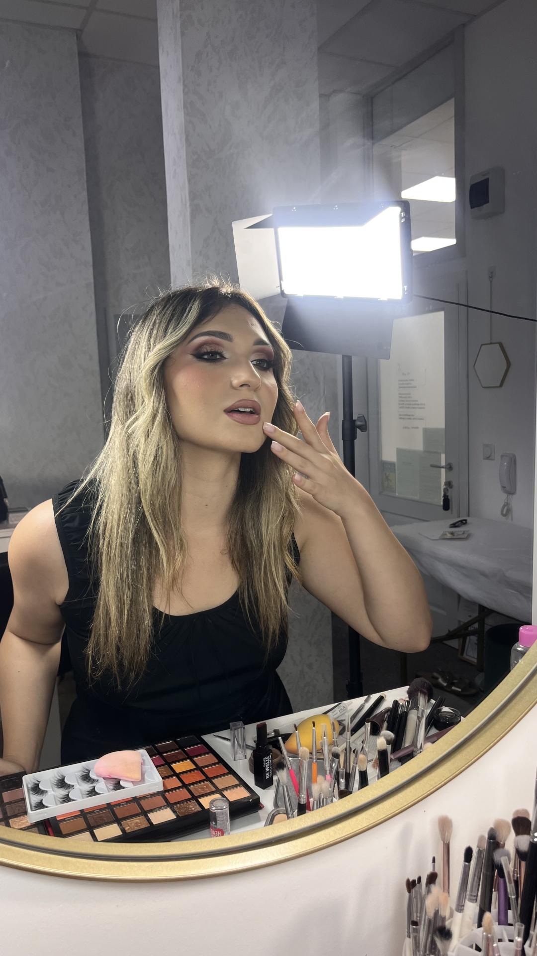 Profesionalno šminkanje + veštačke trepavice - Artist Alex Studio, Niš Make-up / šminkanje Lice Make-up / šminkanje, Niš, Medijana