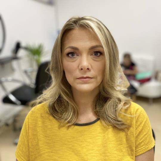 Lovely Style #beograd Make-up / šminkanje Profesionalno šminkanje + feniranje na ravno / lokne