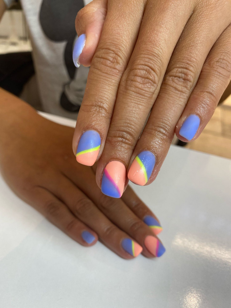 Korekcija ojačavanja / nadogradnje / izlivanja noktiju - Alfaparf Nails, Beograd Korekcija noktiju Nokti Korekcija noktiju, Beograd, Karaburma, Višnjička banja