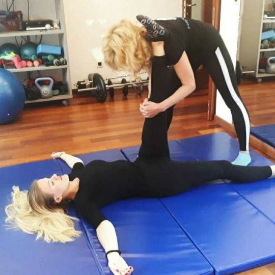 Happy Fitness Studio #beograd Opšta masaža Muče vas ukočenost, bolovi, upala mišića, umor? Ose