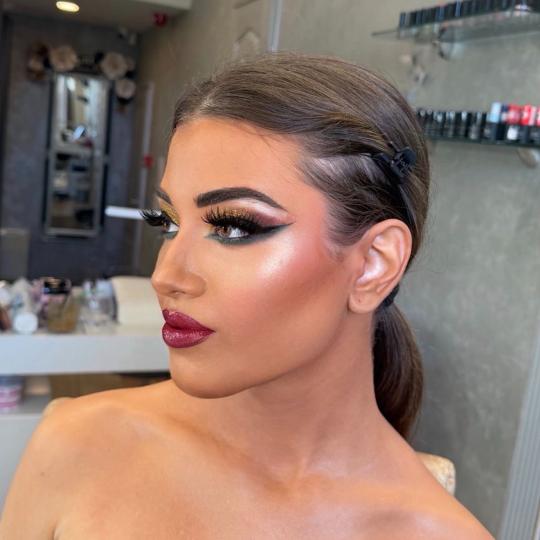 Bibi beauty centar #beograd Make-up / šminkanje Profesionalno šminkanje + veštačke trepavice BiB