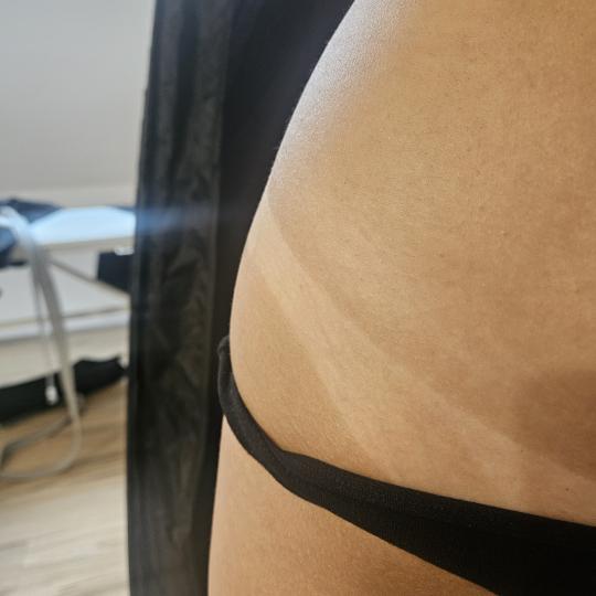 Leonis Beauty Premium #beograd Air brush potamnjivanje kože Cacao spray ten