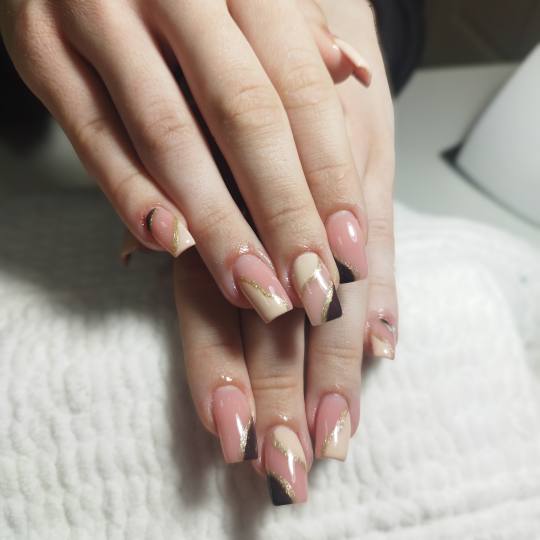 Studio Diva Lux #nis Nadogradnja noktiju Nadogradnja noktiju tipsama - L dužina