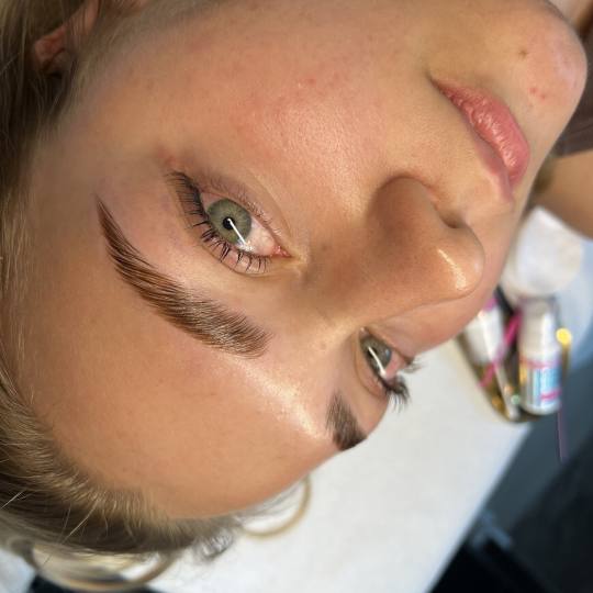 Maison de mi #beograd Obrve Brow lift + lash lift