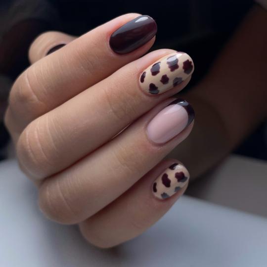 Nails Studio #beograd Ojačavanje noktiju Ojačavanje noktiju gelom