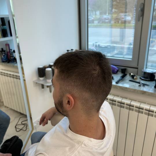 aBeauty Salon Lepote #beograd Muško šišanje TAPER FADE 🌟 Dobrodošli u aBeauty - Vašu oazu le