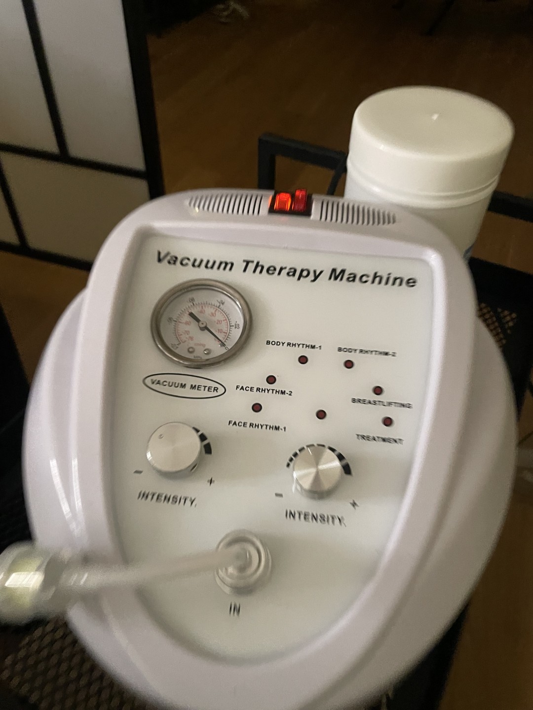 Holistički centar Vida #beograd Masaža za mršavljenje Vaccum therapy parcijalna 30 minuta + ručna masaža 15 minuta gratis - paket od 10 tretmana