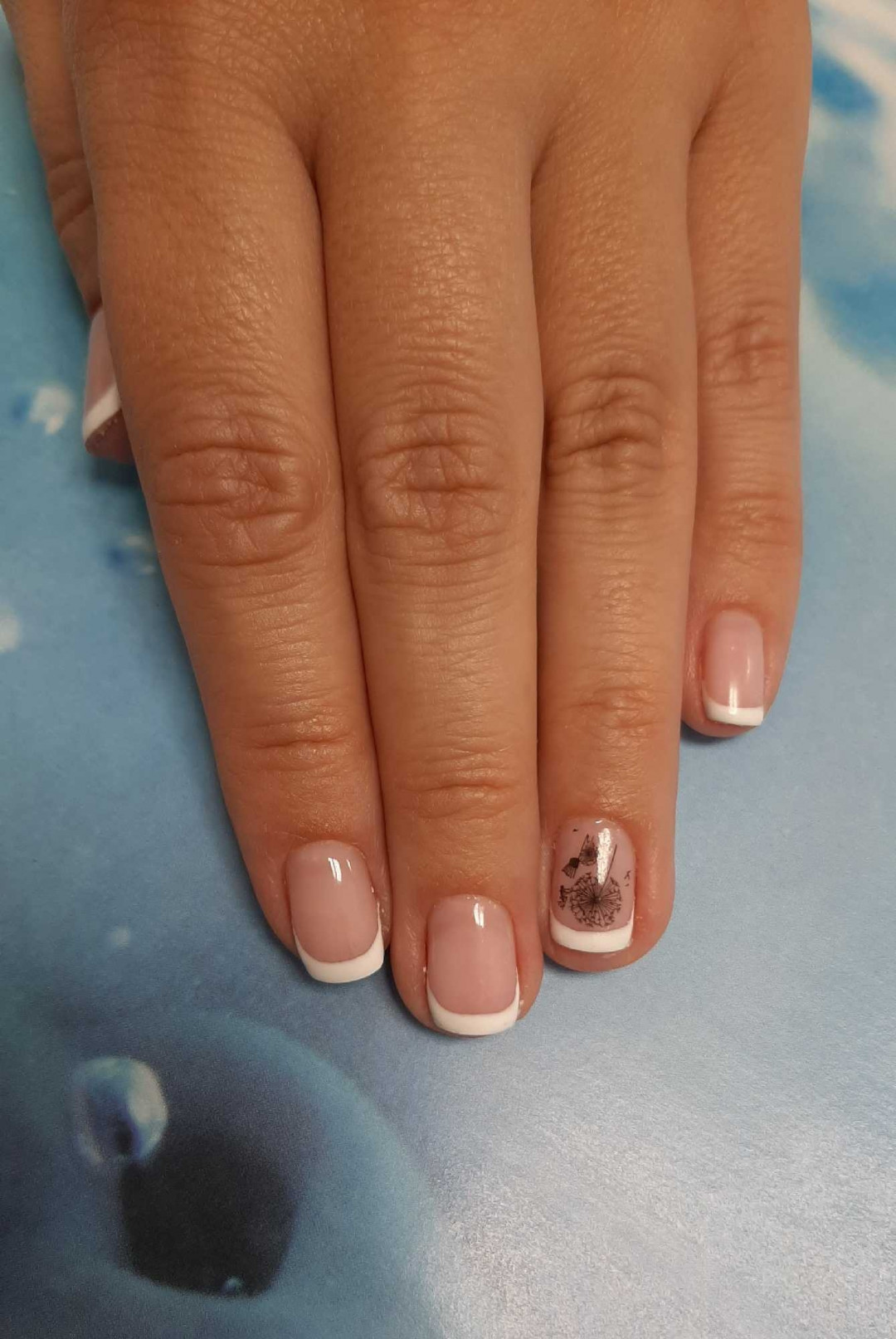 Felicita #beograd Gel lak Manikir + gel lak - french