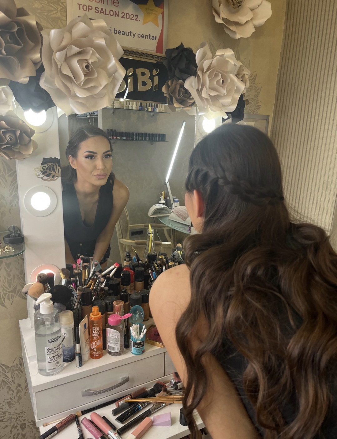 Bibi beauty centar #beograd Make-up / šminkanje Profesionalno šminkanje + veštačke trepavice + svečana frizura