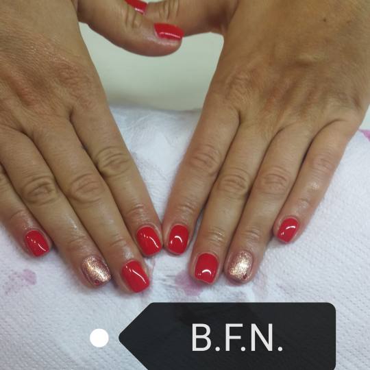 BODY. FACE & NAILS #beograd Gel lak Ukrasavanje noktiju u gellaku(uracunato u cenu) Gel lak IBD - ru