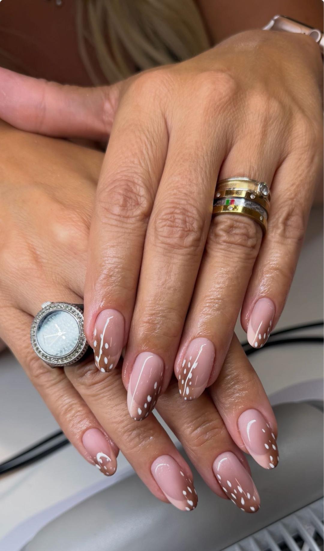 Izlivanje noktiju + nail art - Bibi beauty centar, Beograd Ukrašavanje noktiju Nokti Ukrašavanje noktiju, Beograd, Banovo brdo