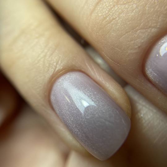 Ayva Nail Studio #beograd Manikir Korekcija ojačavanja noktiju rubber bazom Nokti