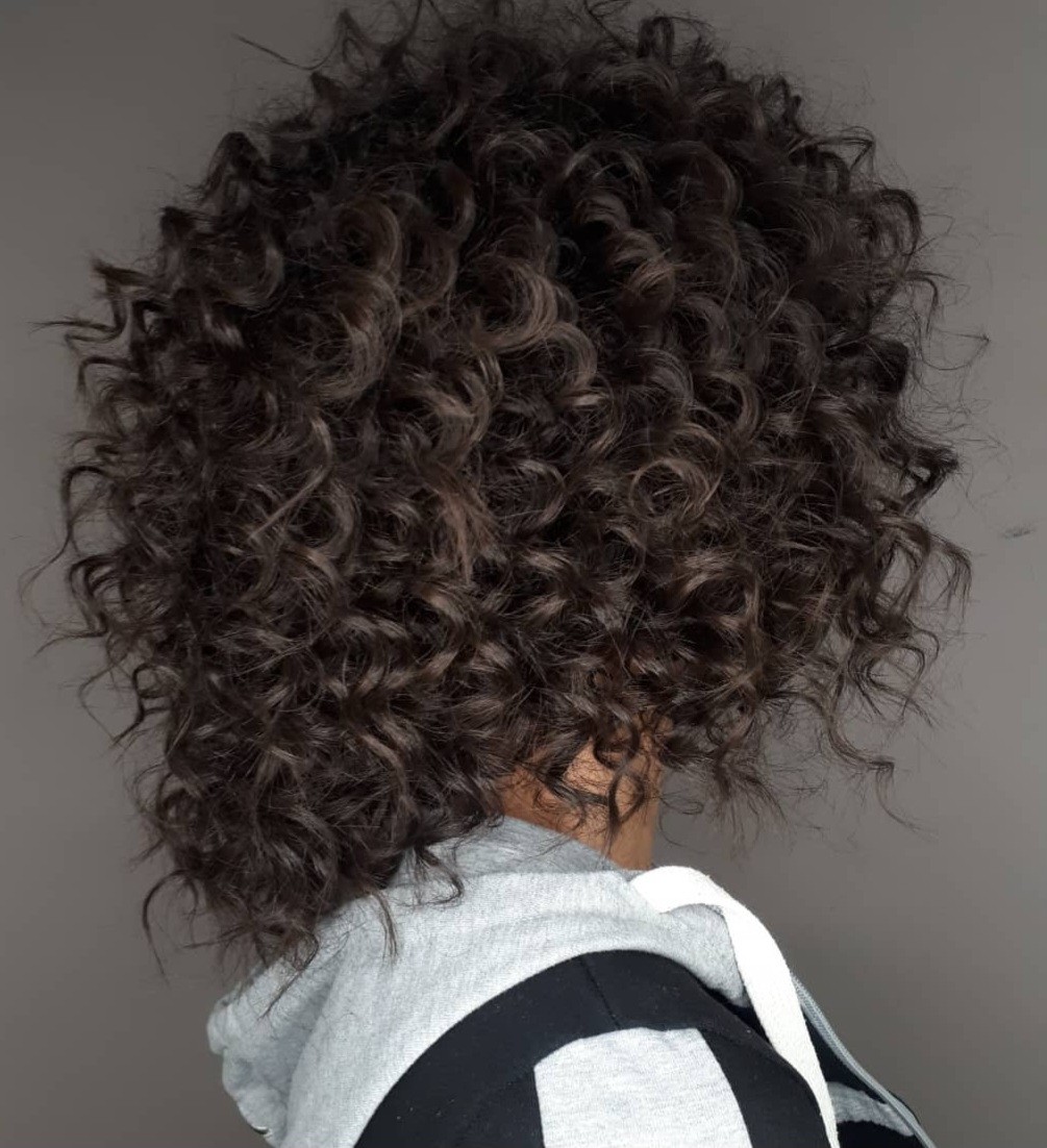 Beauty salon XL Lady #beograd Uvijanje, lokne i talasi Afro lokne - kosa srednje dužine