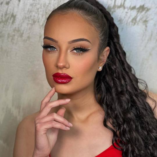 Let's go Ladies #beograd Make-up / šminkanje Profesionalno šminkanje + veštačke trepavice