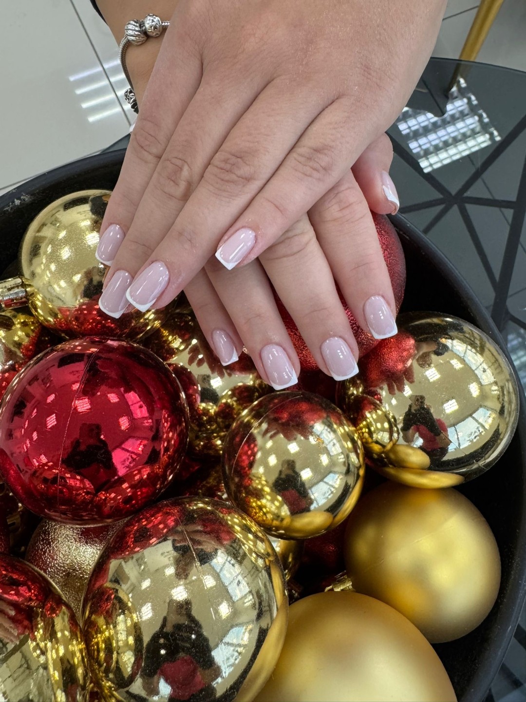 GM Beauty studio #beograd Izlivanje noktiju Izlivanje noktiju gelom - S dužina