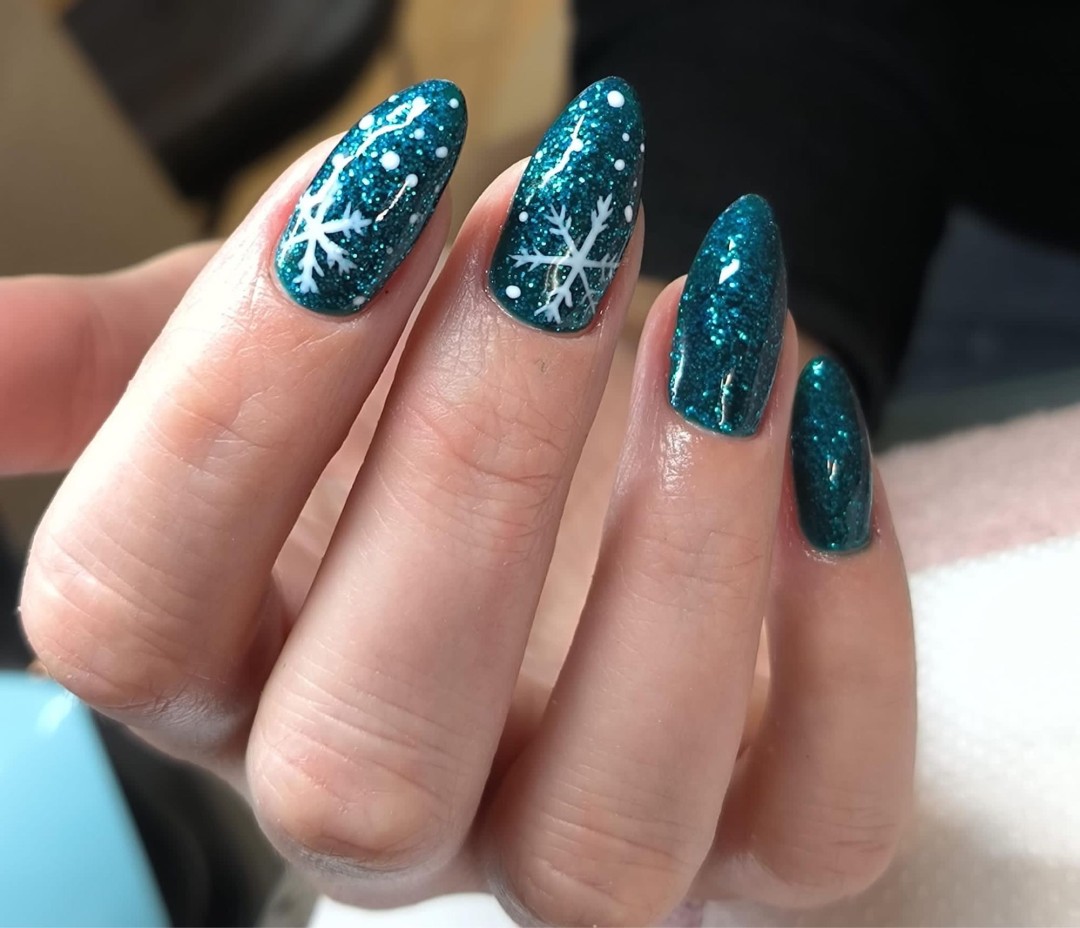 Bibi beauty centar #beograd Ukrašavanje noktiju Izlivanje noktiju + nail art