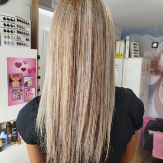 Beauty style hair J&D #novisad Nadogradnja kose Nadogradnja kose keratinom - po pramenu (nasa kosa +