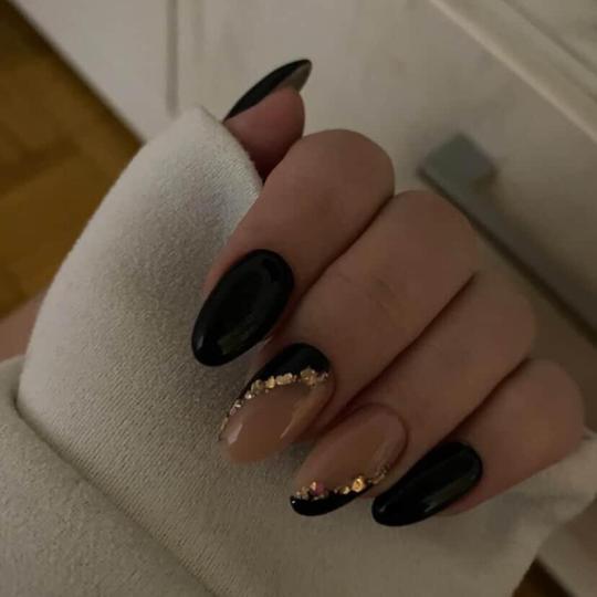 Zaza beauty #cacak Ojačavanje noktiju Korekcija kratki i srednji Nokti