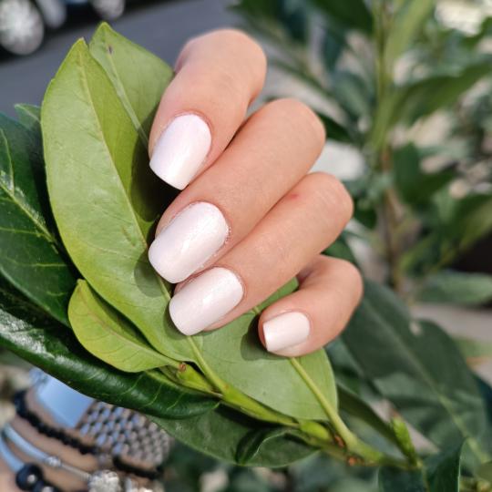 Novelle #beograd Korekcija noktiju Korekcija gela - M dužina