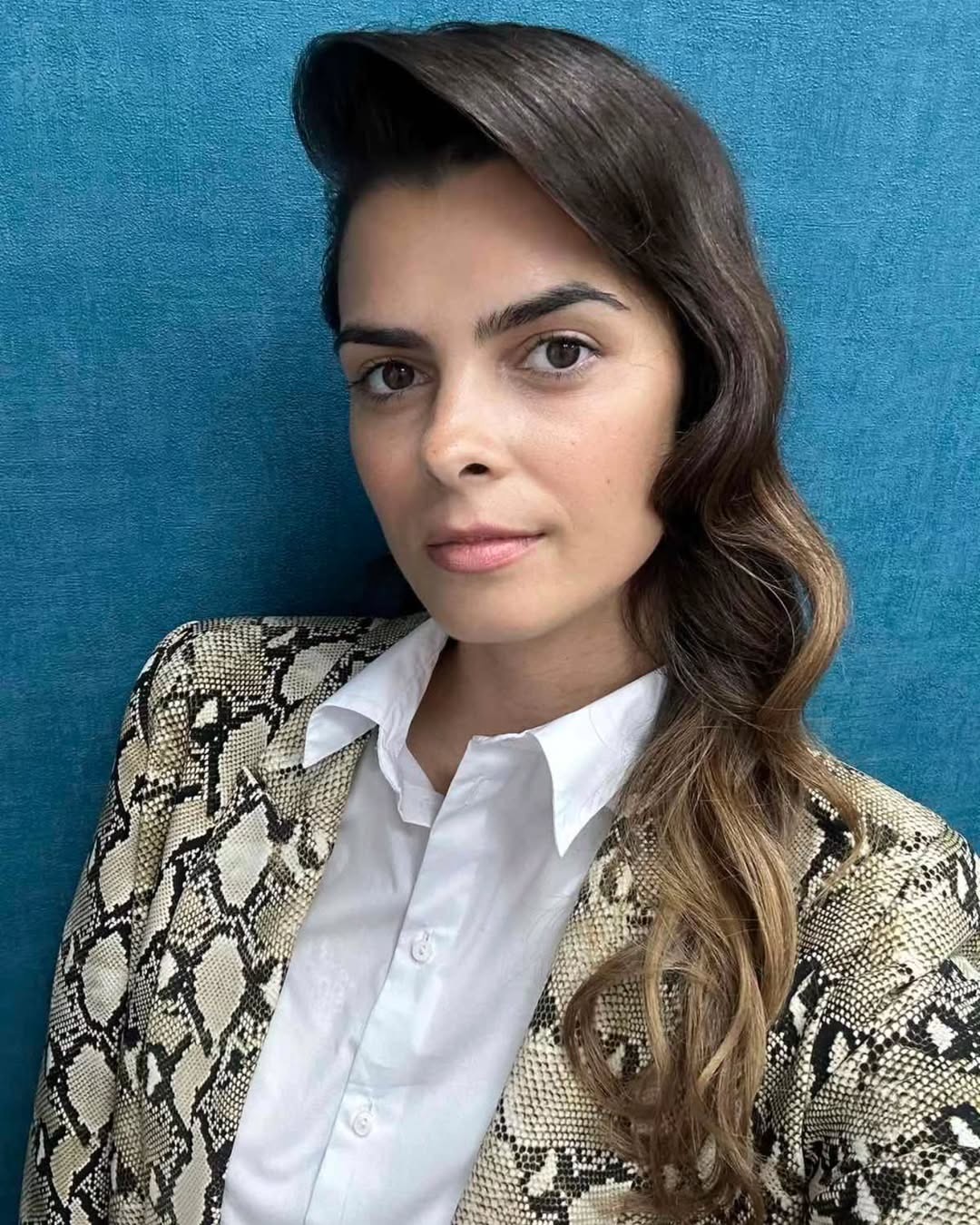 Jelena Janković #beograd Uvijanje, lokne i talasi Talasi figarom - DUGA (dužina do lopatica)