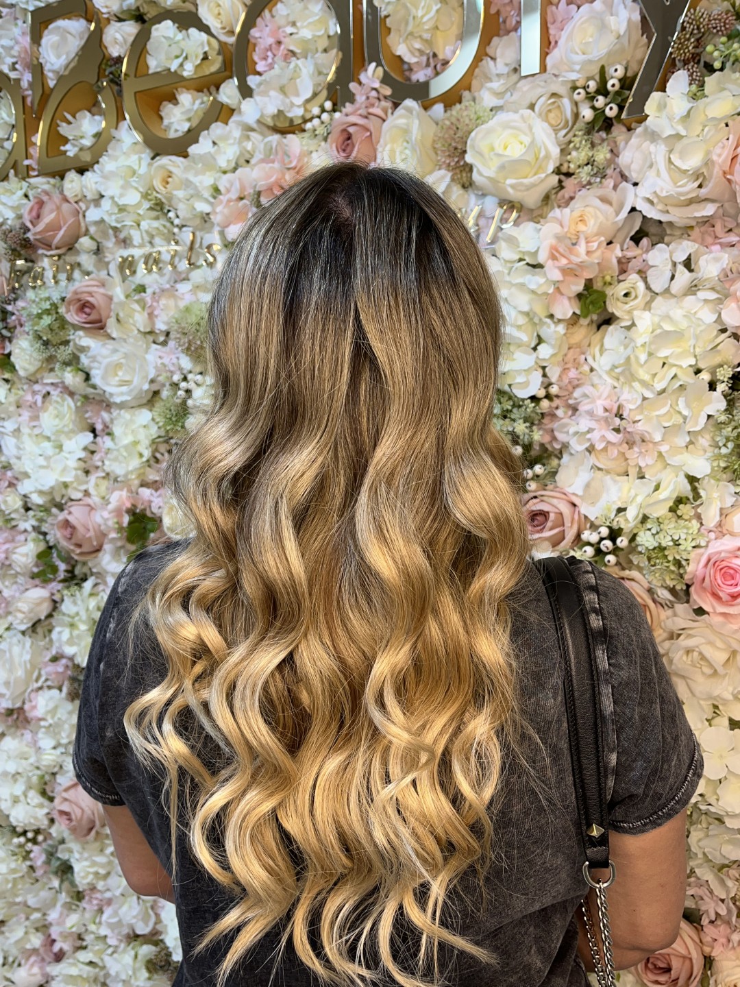 aBeauty Salon Lepote #beograd Feniranje i stilizovanje Feniranje na talase / lokne - duga kosa