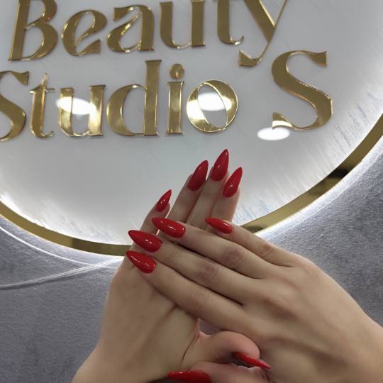 Beauty Studio S #beograd Izlivanje noktiju Korekcija izlivanja noktiju gelom - L dužina