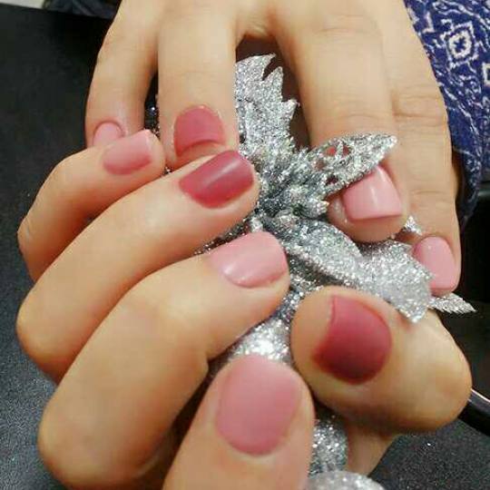 SpringTime #nis Gel lak Gel lak - ruke Uvek uredni i lepi nokti-trajni lak