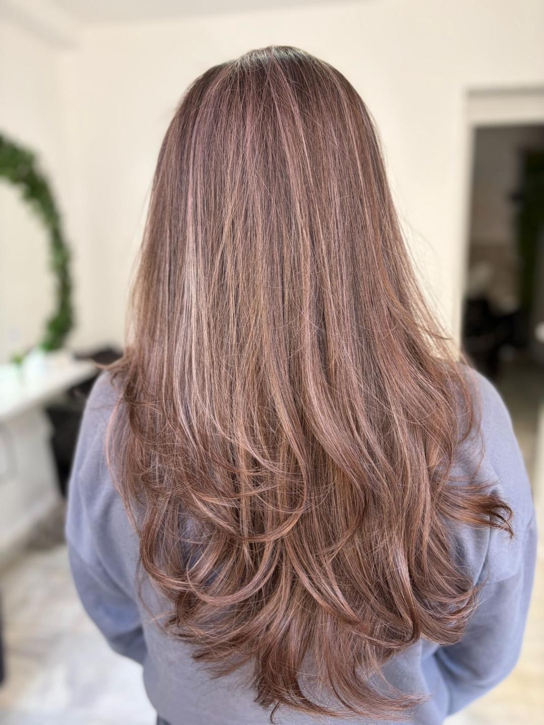 Atelje Glossy Hair #beograd Pramenovi Pramenovi na foliju - duga kosa