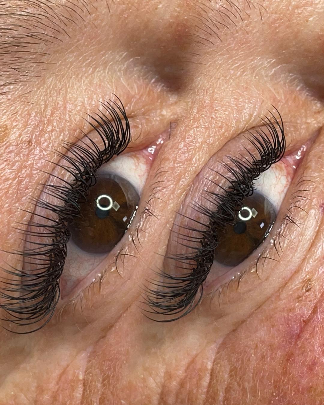 Mask #beograd Nadogradnja trepavica Nadogradnja svilenih trepavica - 1 na 1