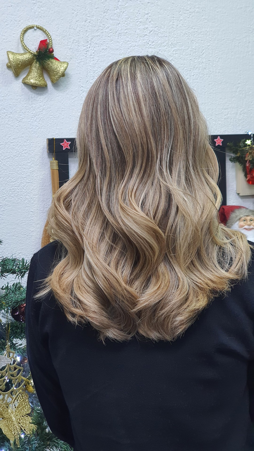 Šatiranje - duga kosa - Fancy L.V., Beograd Farbanje kose Frizerski saloni Farbanje kose, Beograd, Centar, Stari grad, Dorćol