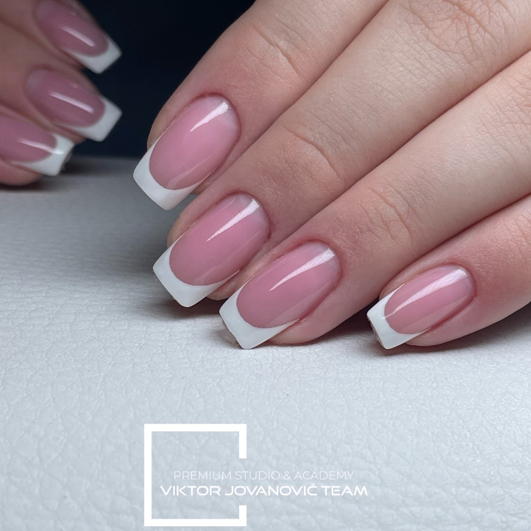 Korekcija noktiju - M velicina - BEAUTY CENTER Viktor Jovanović, Subotica Nadogradnja noktiju Nokti Nadogradnja noktiju, Subotica, Centar