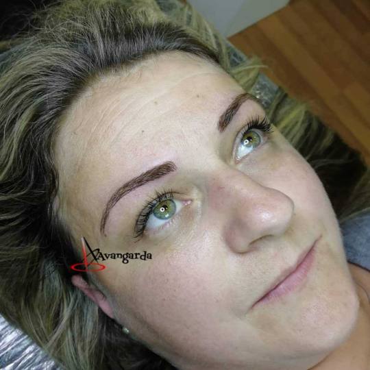 Avangarda #beograd Obrve Microblading japansko iscrtavanje obrva