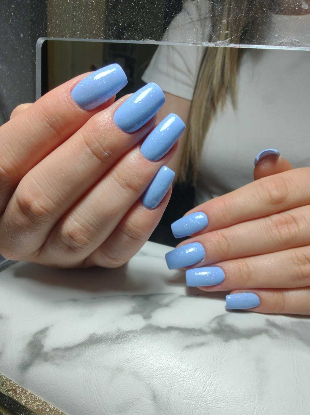 Ashanti Beauty Salon & Academy #beograd Ojačavanje noktiju Ojačavanje prirodnih noktiju gelom - boja