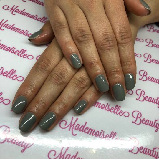 Mademoiselle Beauty #beograd Gel lak Gel lak - ruke sa aparatnim manikirom