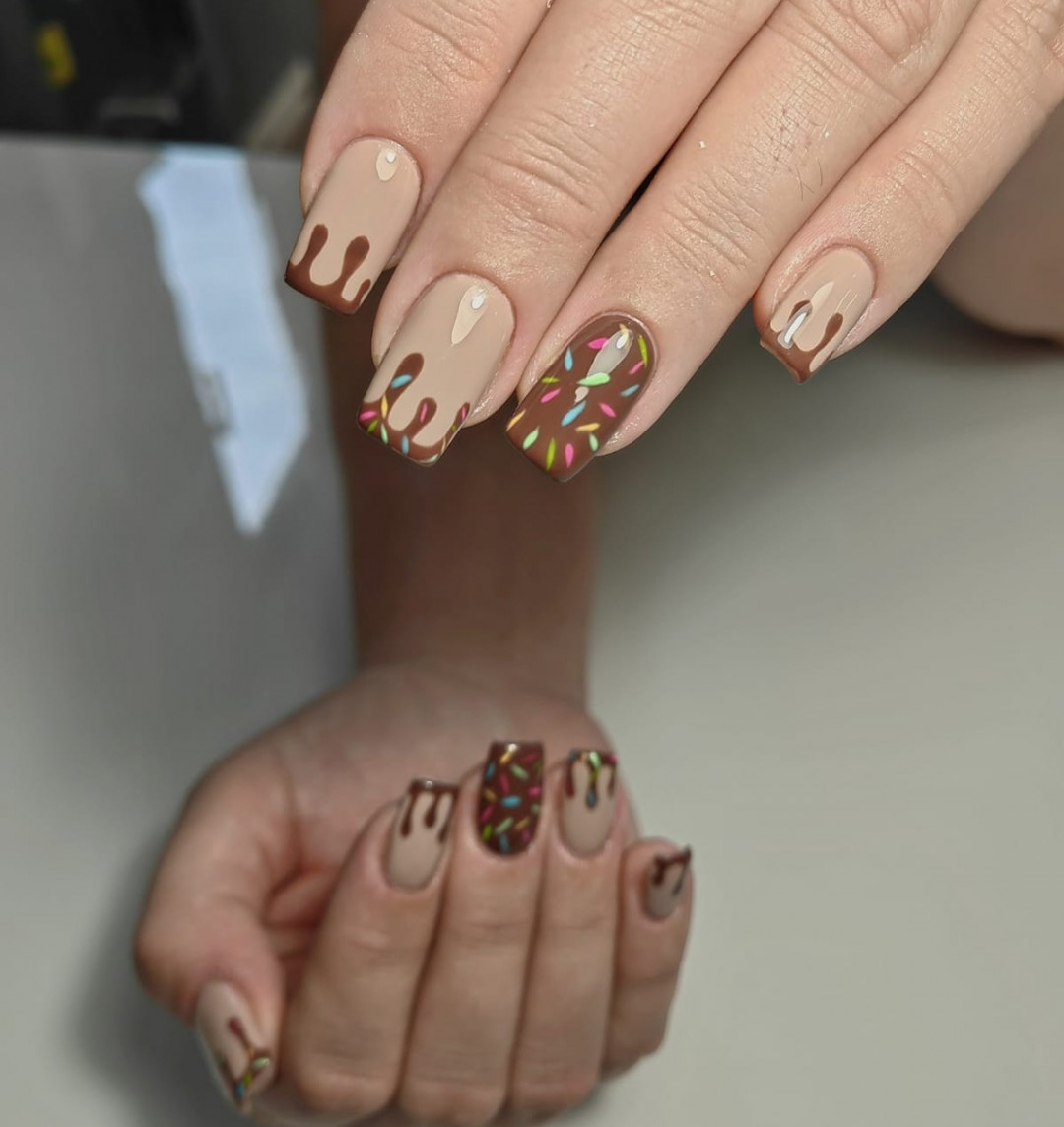 Nail office - TC BIG Rakovica #beograd Korekcija noktiju Korekcija noktiju gelom + french - S dužina