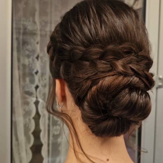AN'REAL HAIR STUDIO #beograd Svečane i frizure za svadbu Svečana frizura - duga kosa