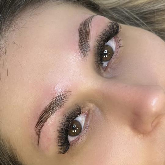 Artist Alex Studio #nis Trepavice Svilene trepavice Y Fotografija YY trepavice + brow lift