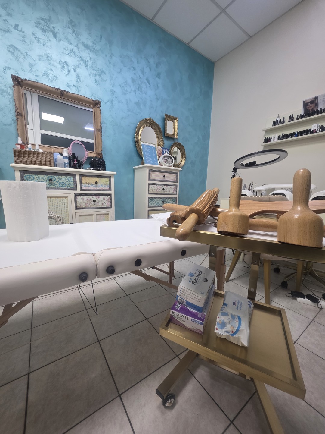 Gospođica Draga #novisad Anticelulit masaža Maderoterapija tela