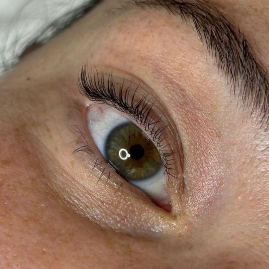 Impresivna i svoja #beograd Trepavice Lash lift + farbanje trepavica