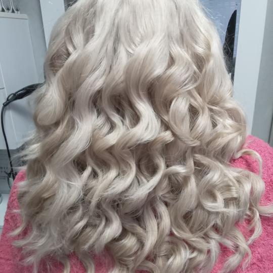 Astradas 2 #beograd Uvijanje, lokne i talasi Lokne na presu / kupu - duga kosa